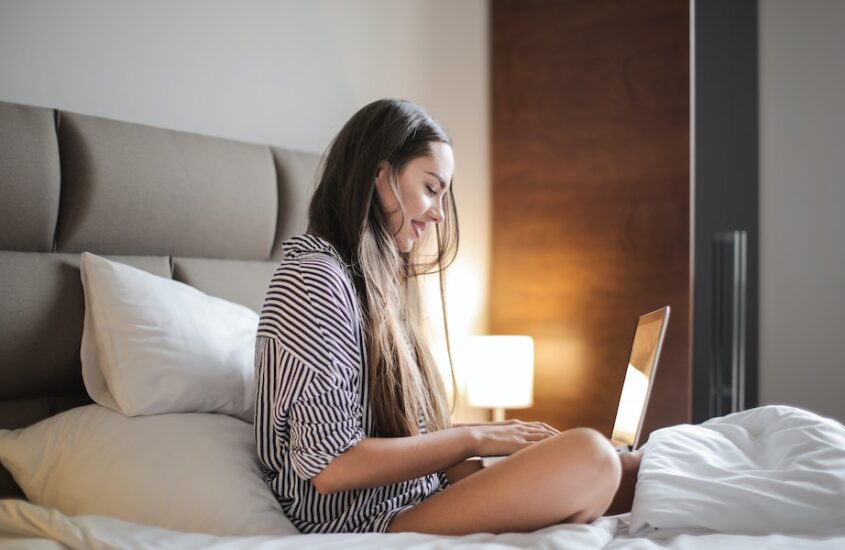 Online Shopping Tips for Introverts: Finding Your Style from the Comfort of Home