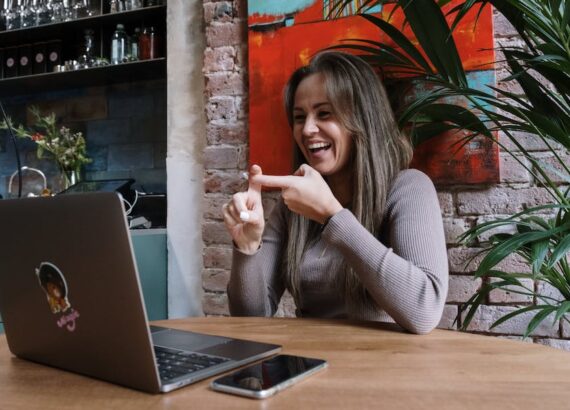 Easy outfits to plan for zoom meetings